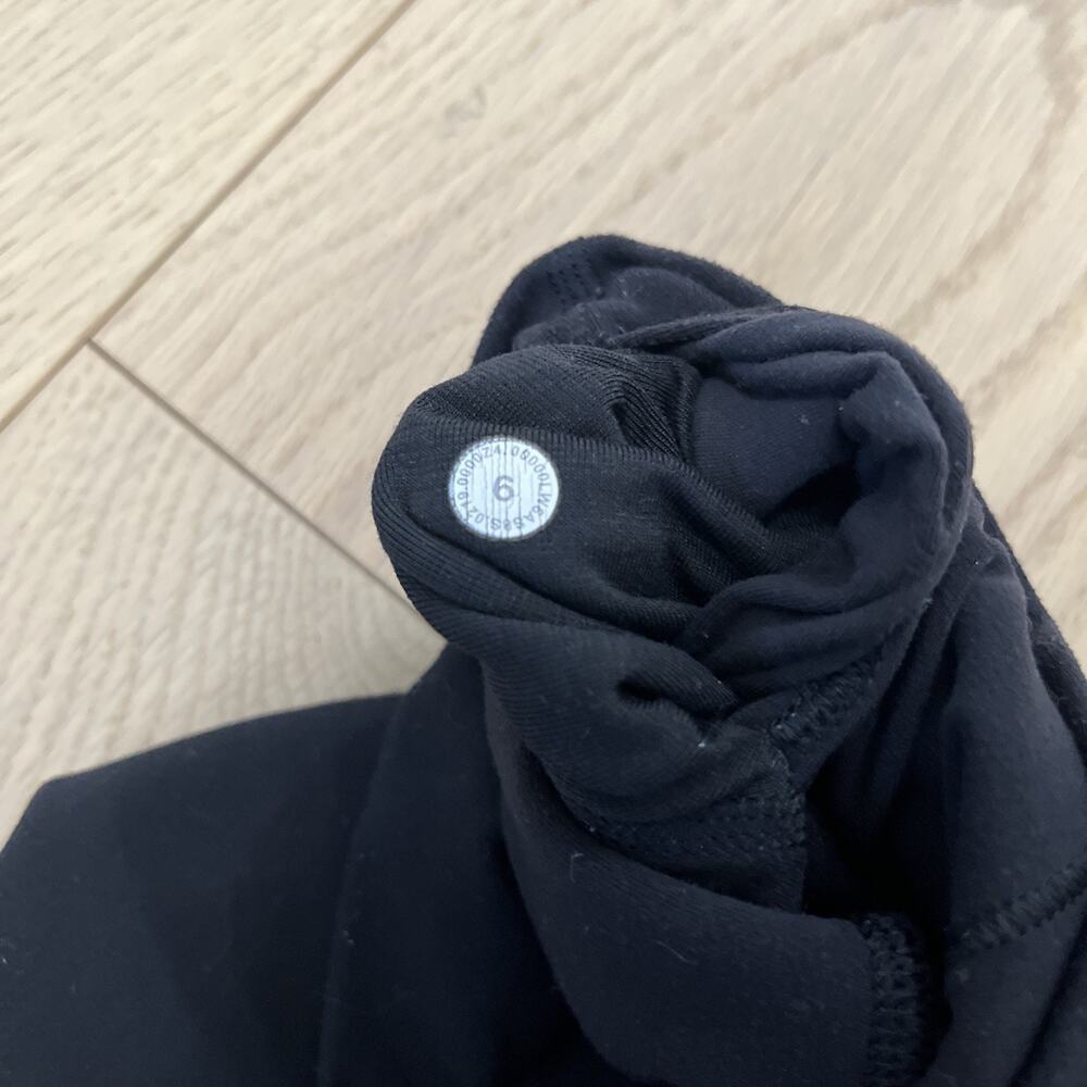 Lululemon Womens Train Time Black Crop Leggings Size 6 - Picture 4 of 8
